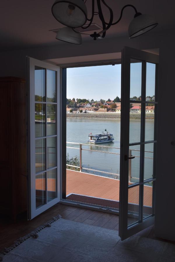 Szazesztendos Reveszhaz Apartman Szigetmonostor Dış mekan fotoğraf
